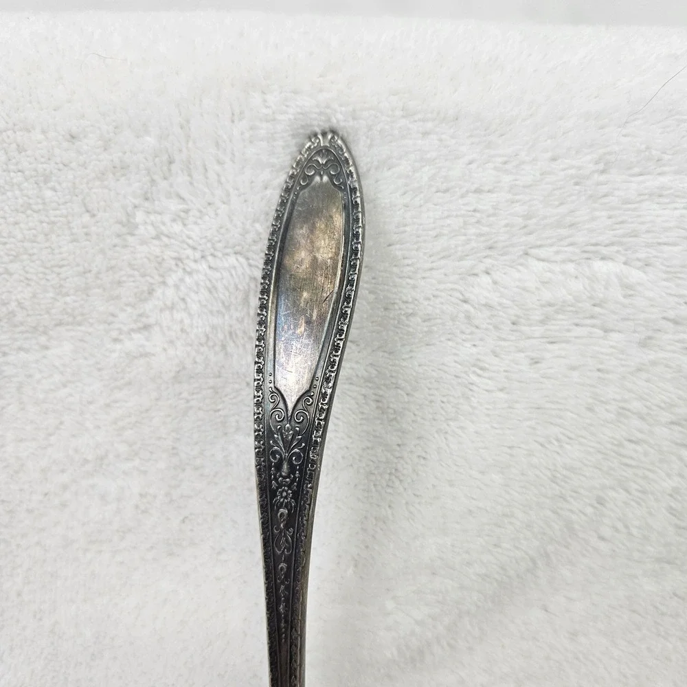 Wm A Rogers Oneida Ltd Silver Plate Gravy Ladle Ornate Floral Scalloped Bowl 6in